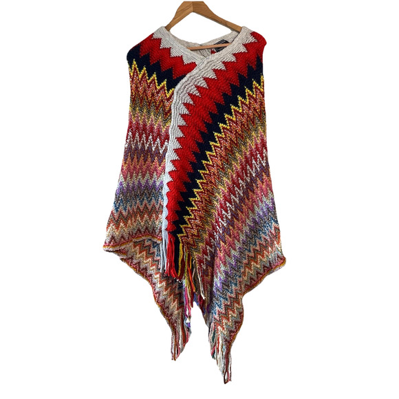 Permanent Woman's Knit Zigzag Poncho One Size Fringe Boho Retro Hippie Scandi - Picture 1 of 4